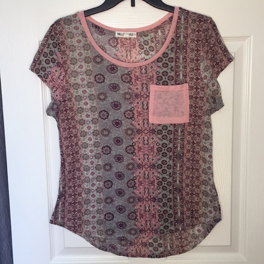 Wallflower Semi-Sheer Pocket Tee large